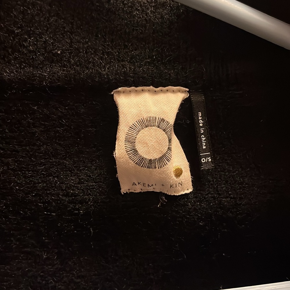 Black Cape - image 2